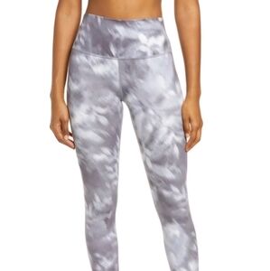 ZELLA High Waist Studio Lite Ankle Leggings In Grey Truffle Sierra Floral - Sml